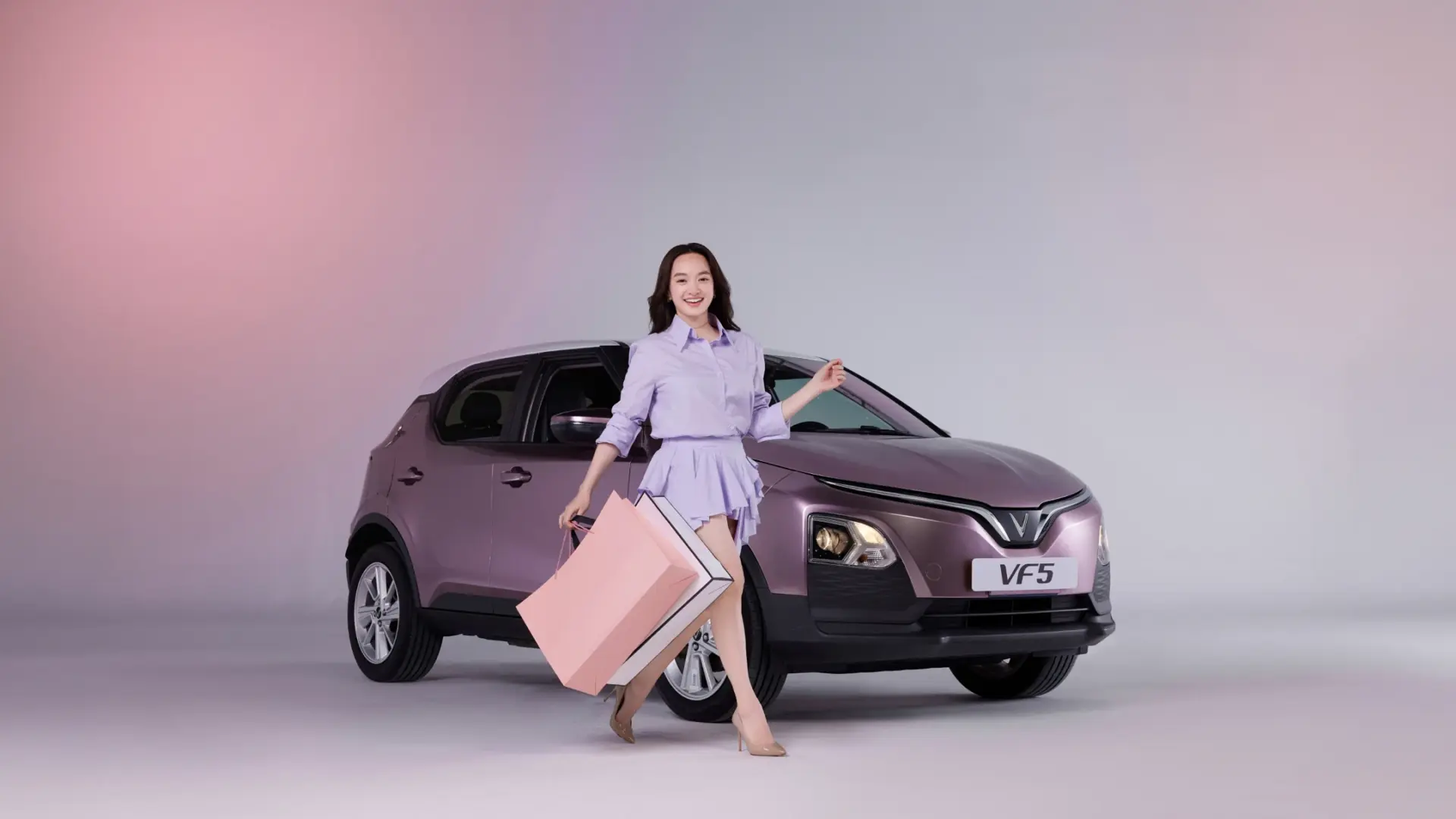 Autobrvt.com - 0934195680 - Vinfast Auto Bà Rịa - VF5 - Màu xe Iris Berry
