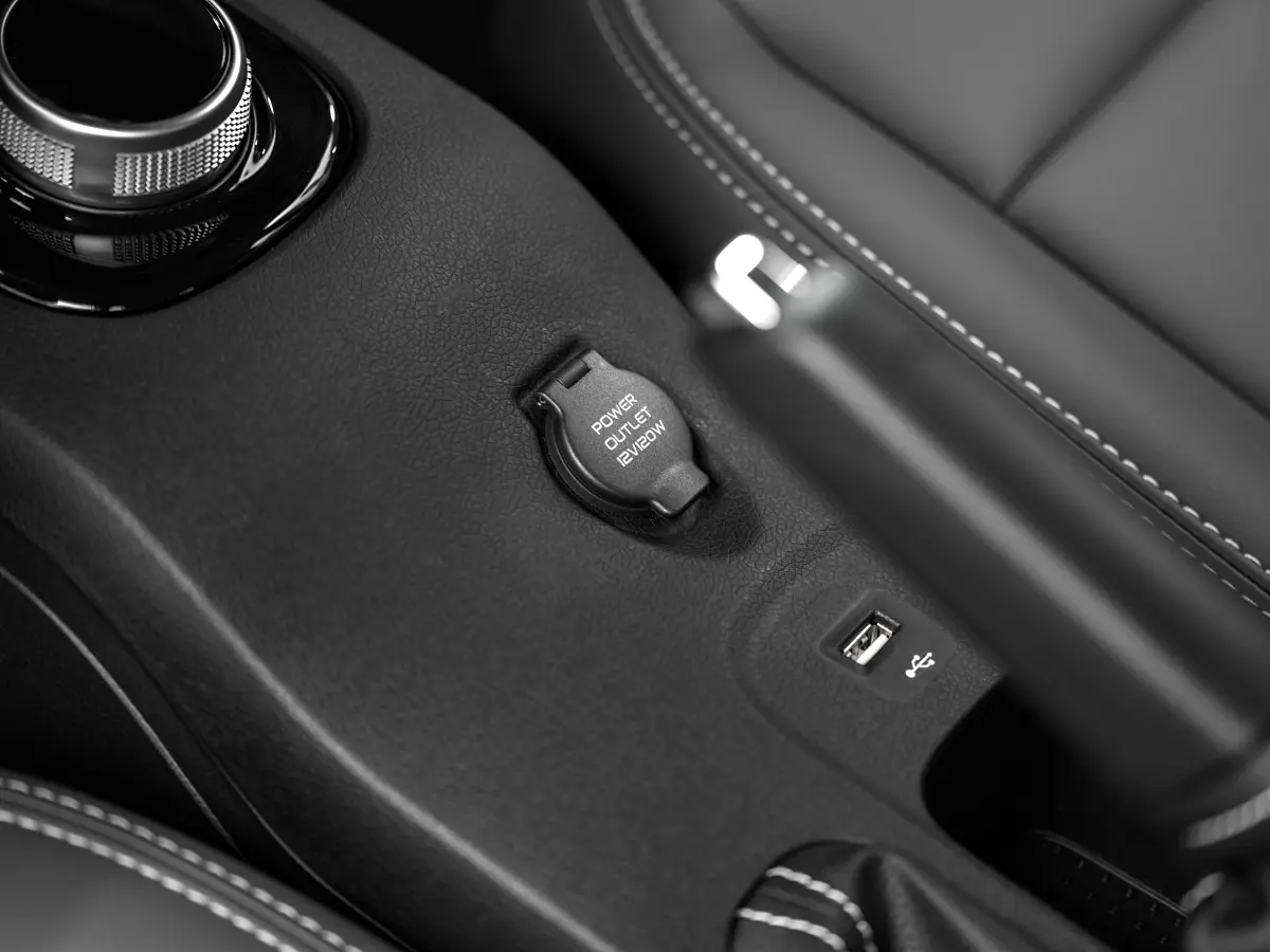 Autobrvt.com - 0934195680 - Vinfast Auto Bà Rịa - VF5 - Nội thất 8